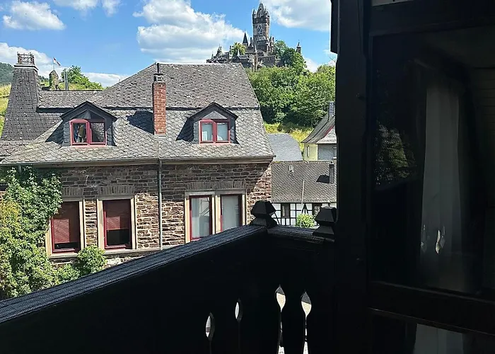 Haus Daniela Oberstadt * コッヘム